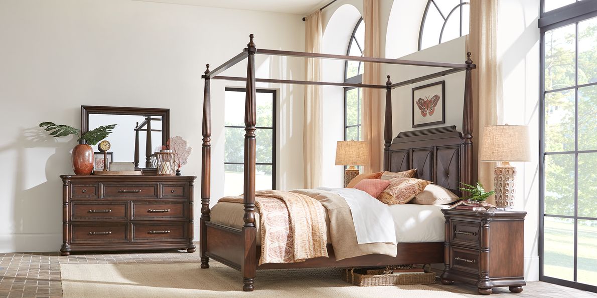 Grand deals canopy bed