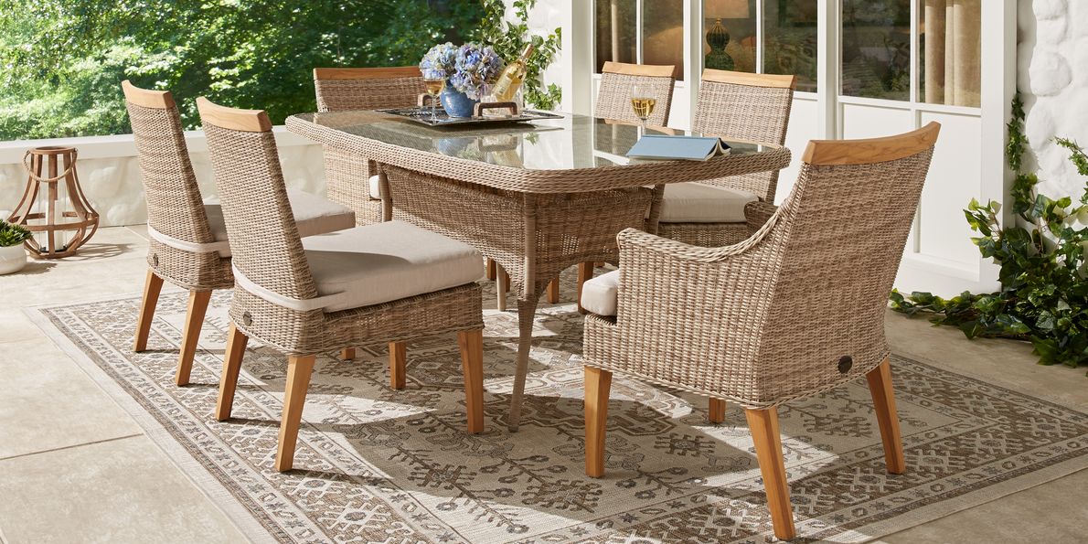 Rooms to go outdoor deals dining sets