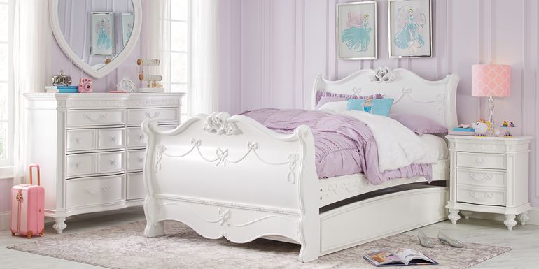 Disney Princess Fairytale White Full Sleigh Bedroom with 8 Drawer Dresser and Heart Mirror