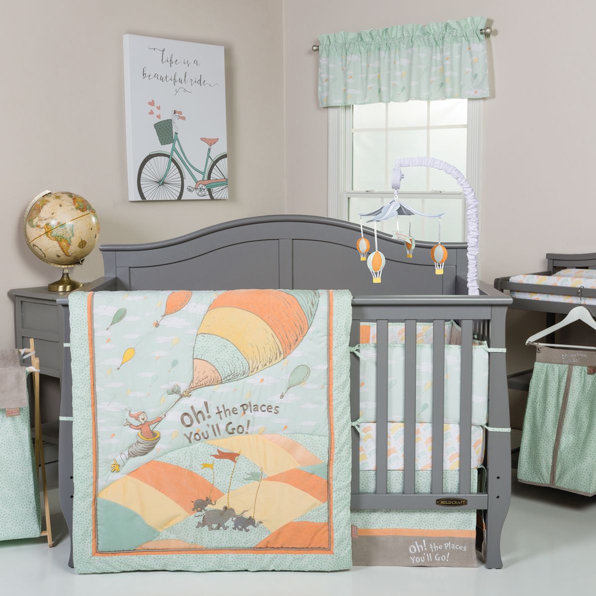 Dr seuss nursery bedding best sale pottery barn