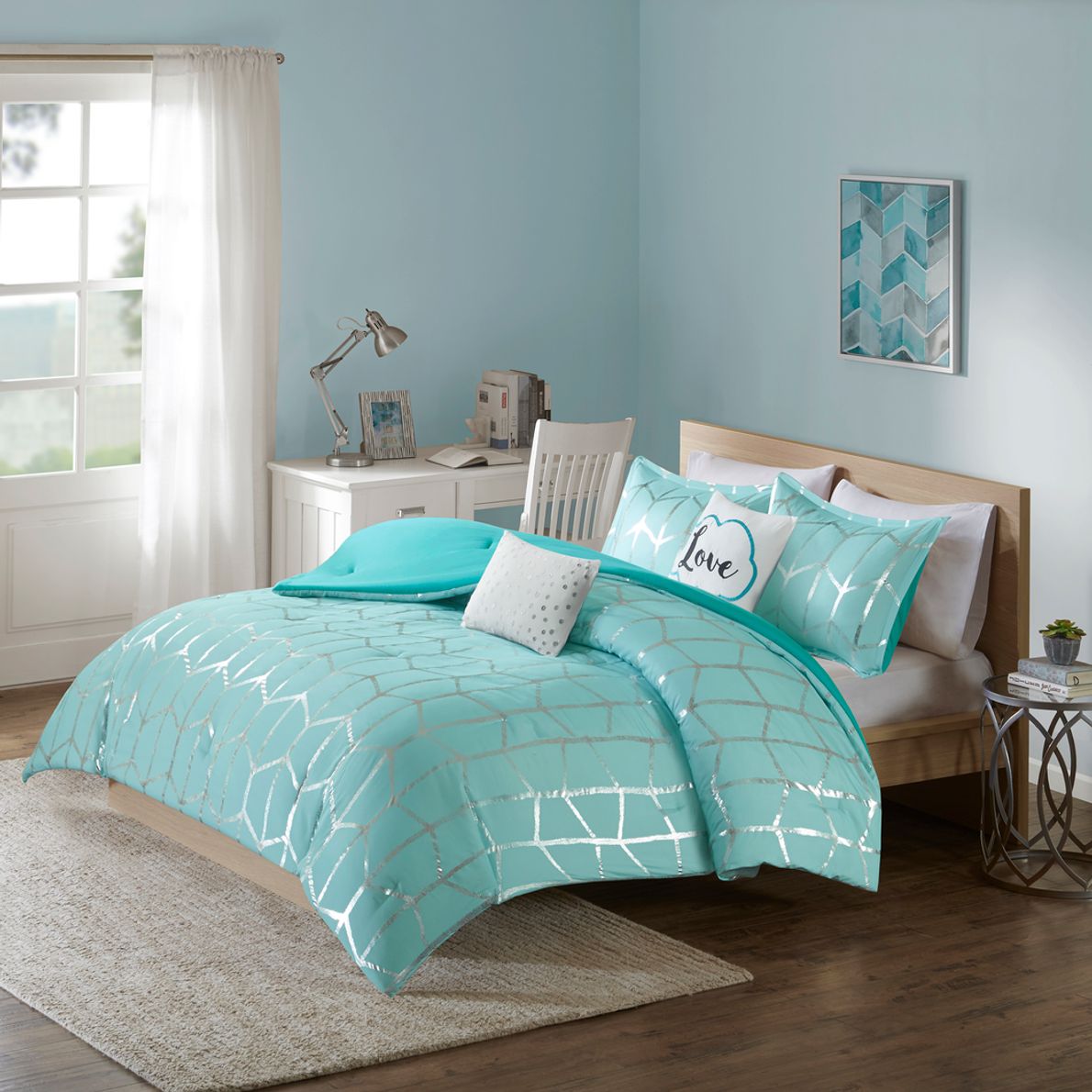 Aqua queen on sale comforter set