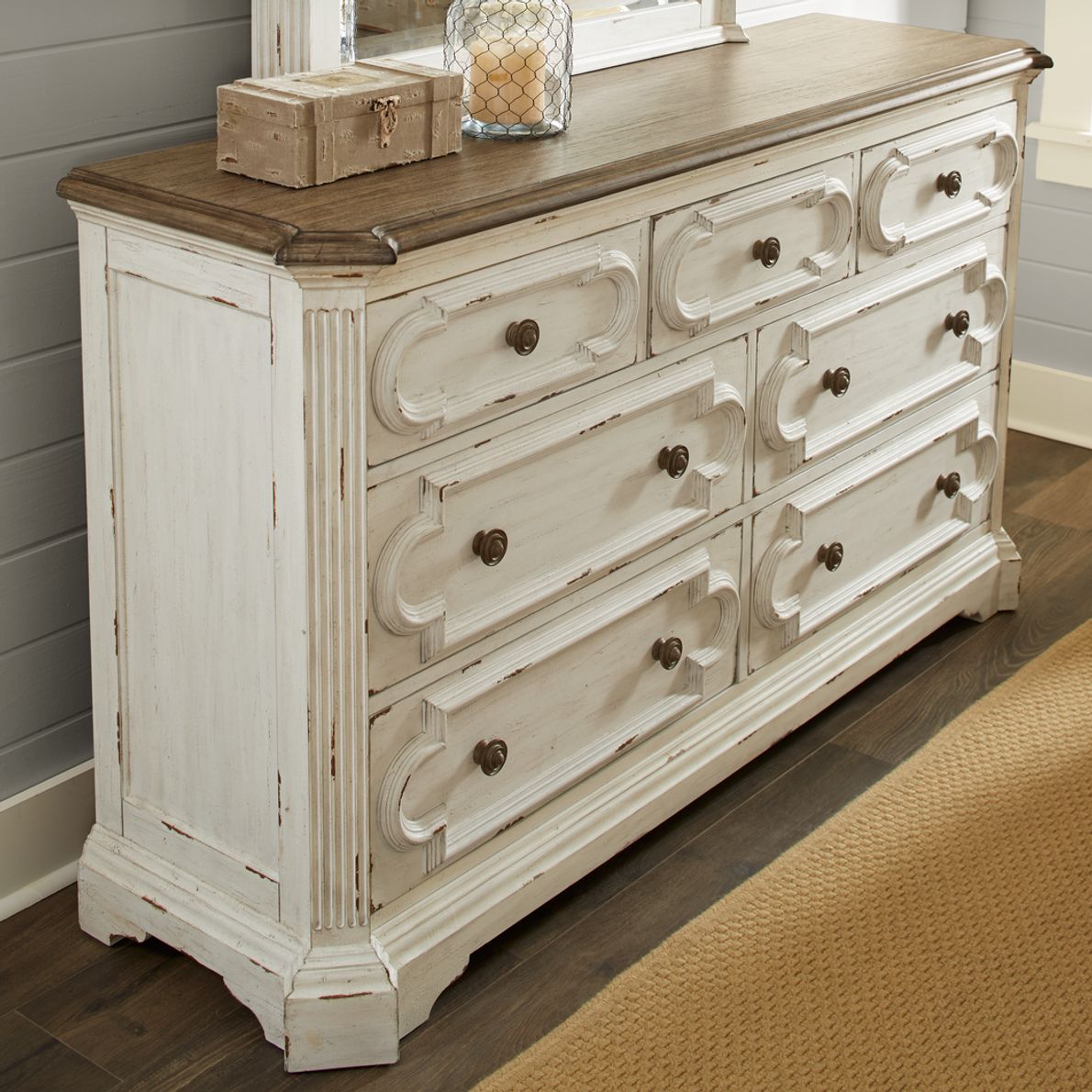 Lindenwood white store dresser