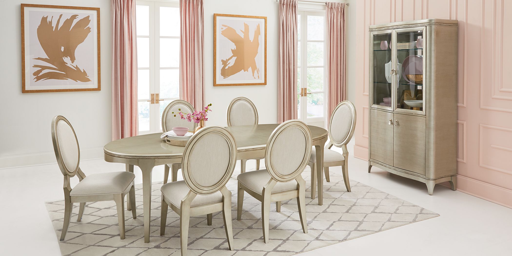 Sofia vergara deals dining table