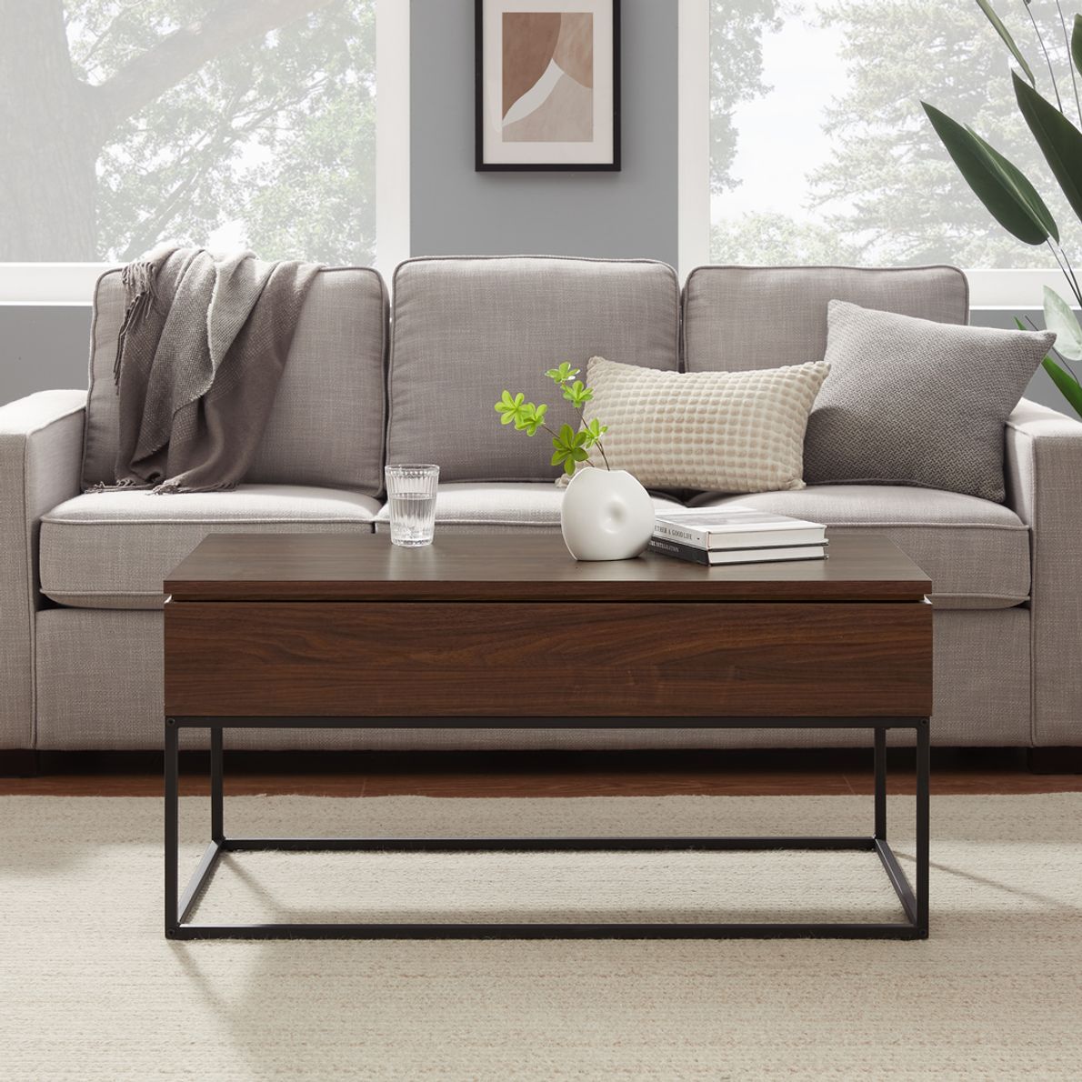 Utrin Dark Brown Lift Top Cocktail Table Rooms To Go