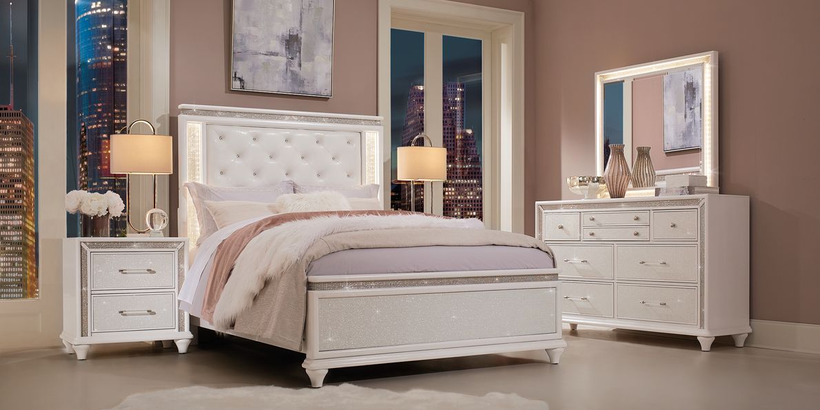 Vegas White 7 Pc King Panel Bedroom Rooms To Go